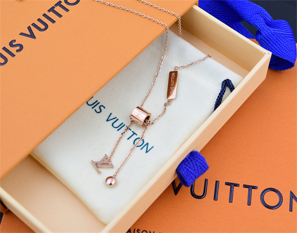 LV Necklace 006